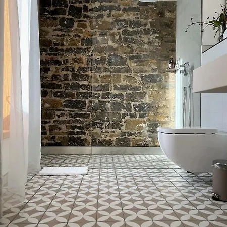 Hotel-Weingut Bernard Sulzfeld am Main Экстерьер фото