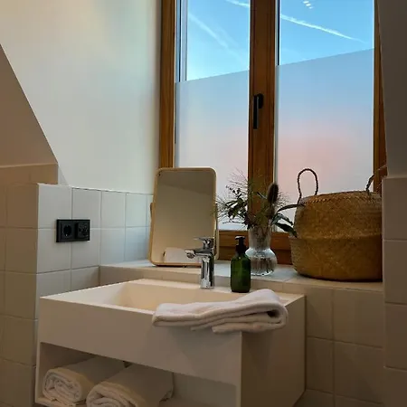 Hotel-Weingut Bernard Sulzfeld am Main Экстерьер фото